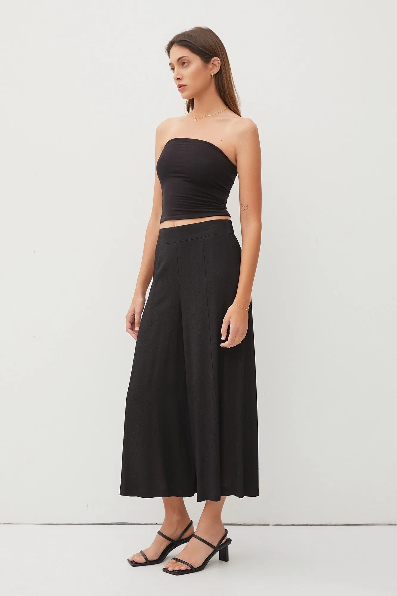 Wide Leg Capri Dress Pants