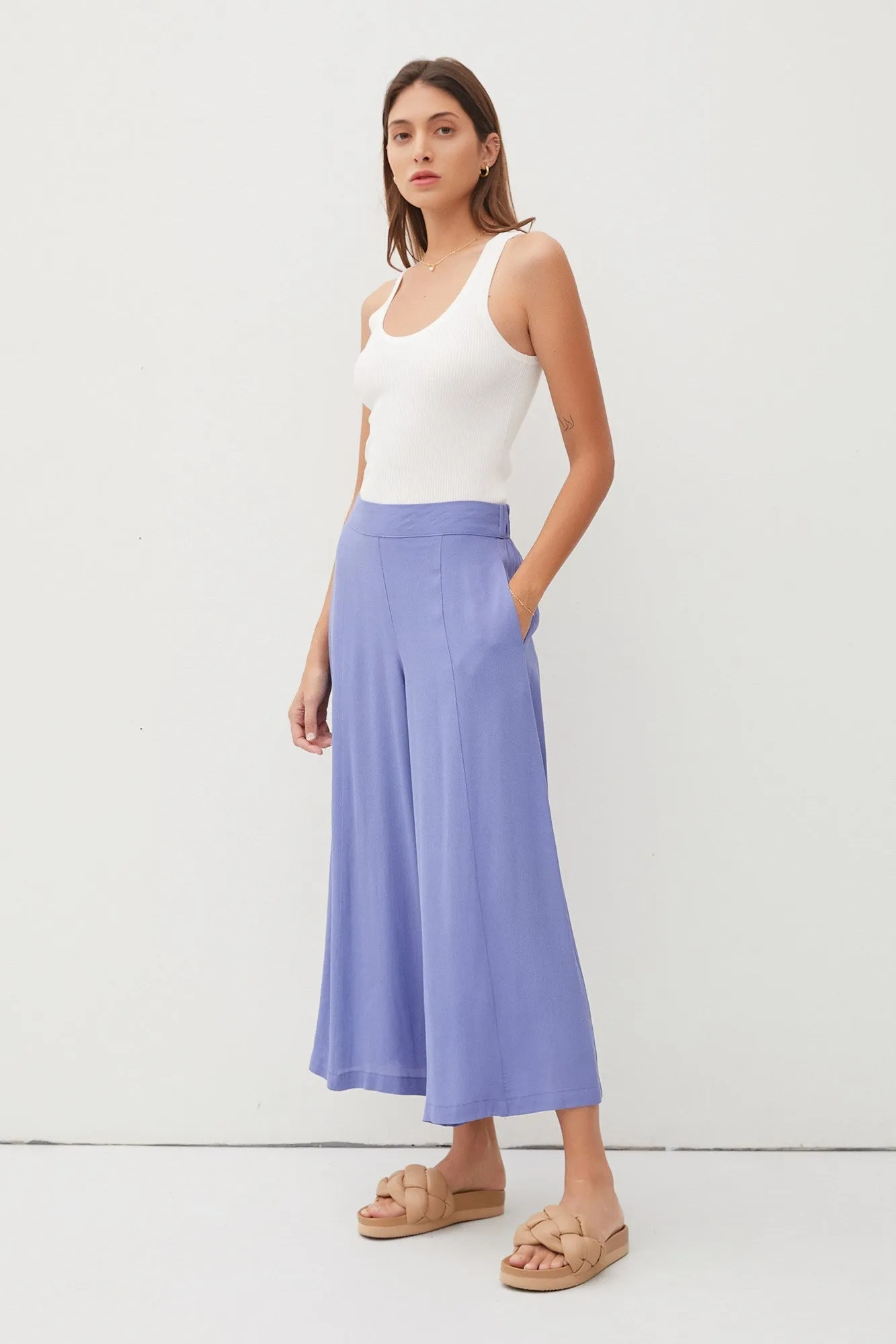 Wide Leg Capri Dress Pants