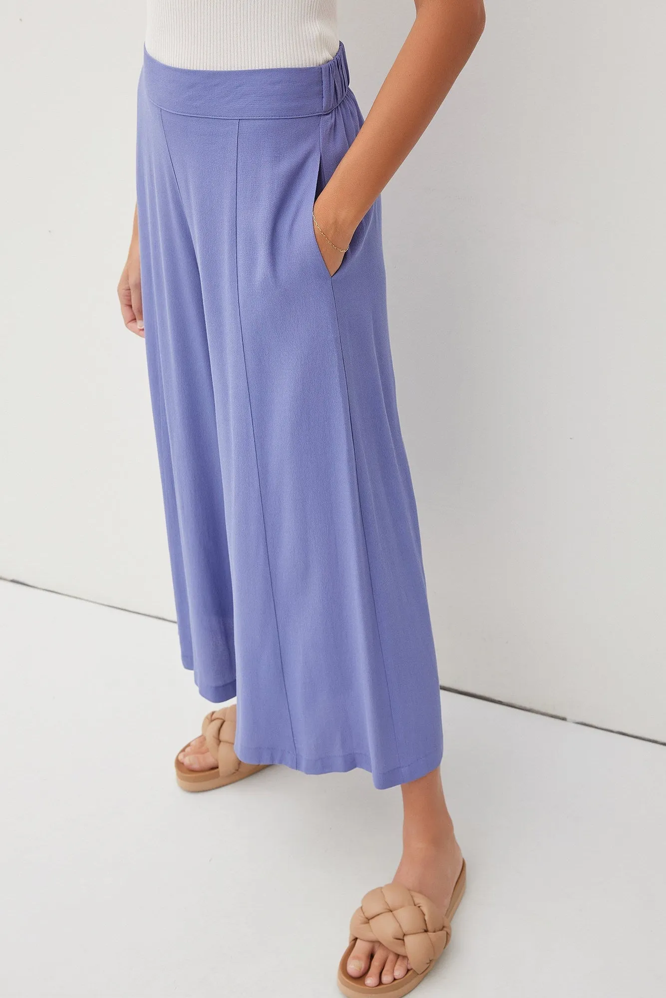 Wide Leg Capri Dress Pants