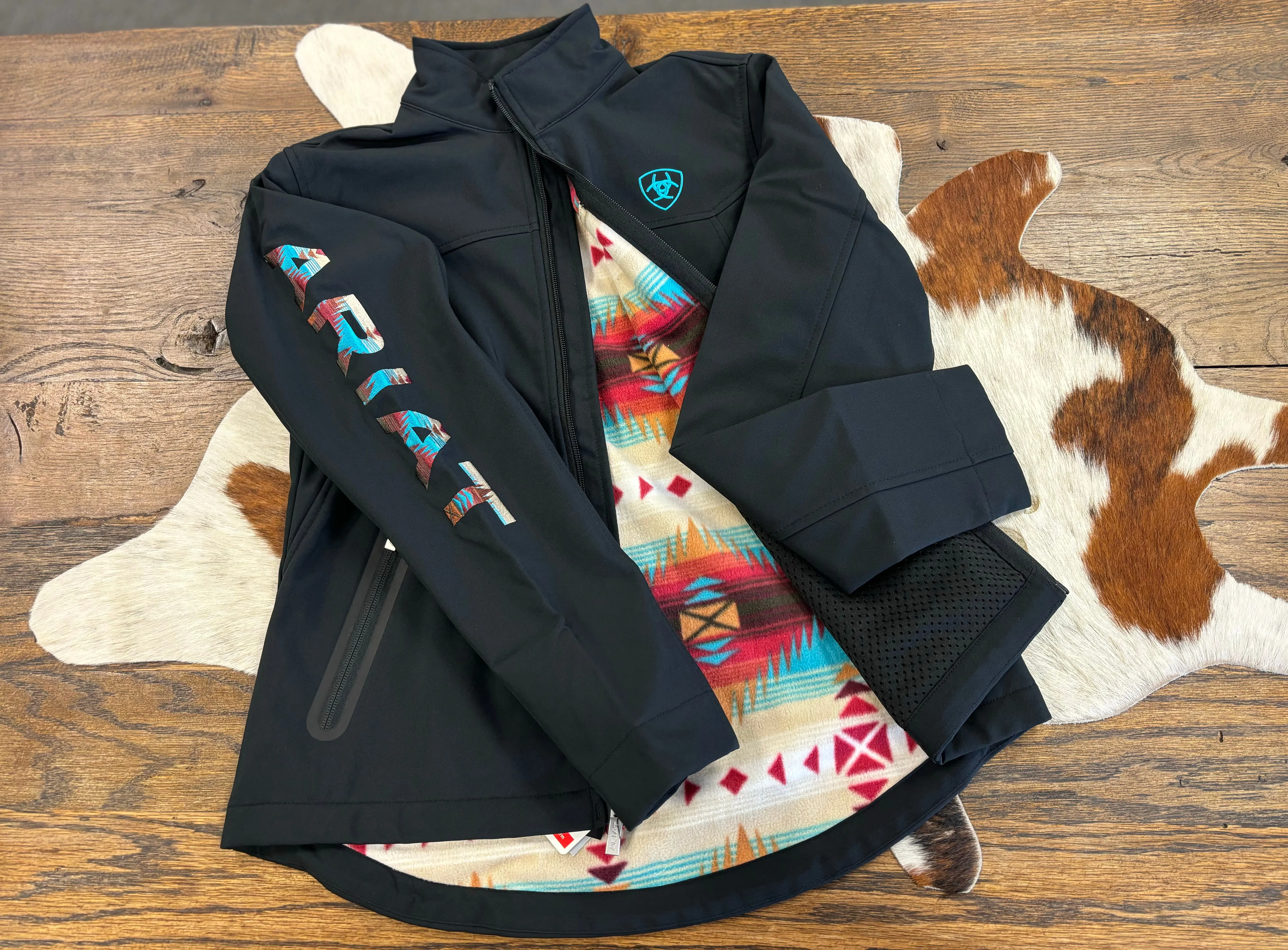 WOMENS ARIAT SERRANO SOUTHWEST SOFT SHELL JACKET
